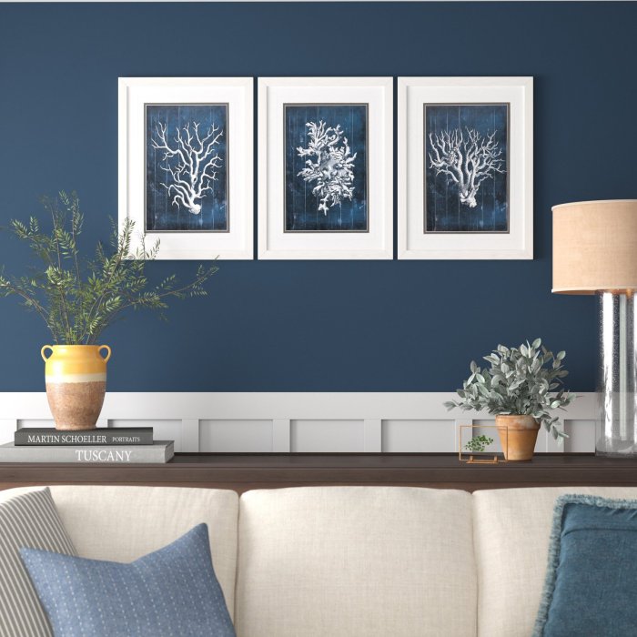 Blue gray wall decor