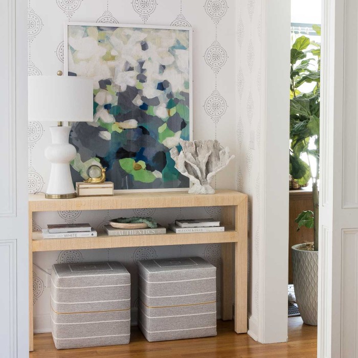 Elegant console table decor