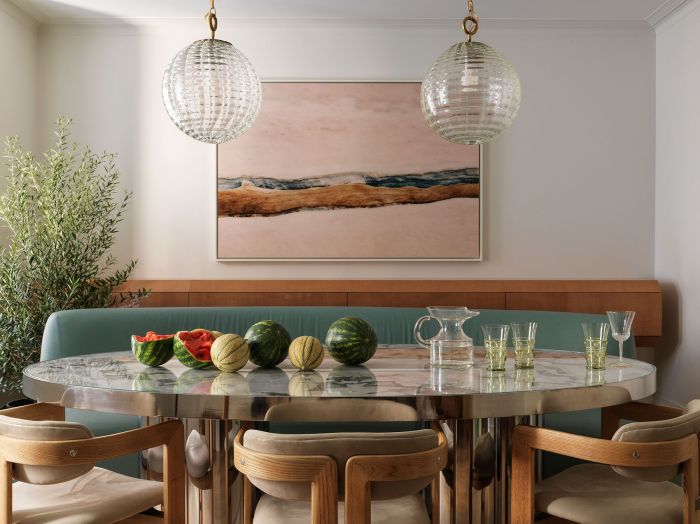 Contemporary dining room table decor