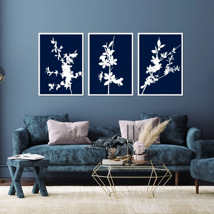 Blue gray wall decor