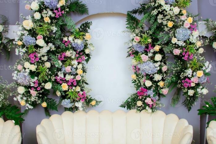 Floral wall wedding decor